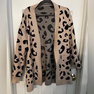 Leopard print open front cardigan - medium/large
